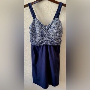 Lands End Tankini or Swimdress SZ 12 D Front Twist Navy Floral Adjustable Strap